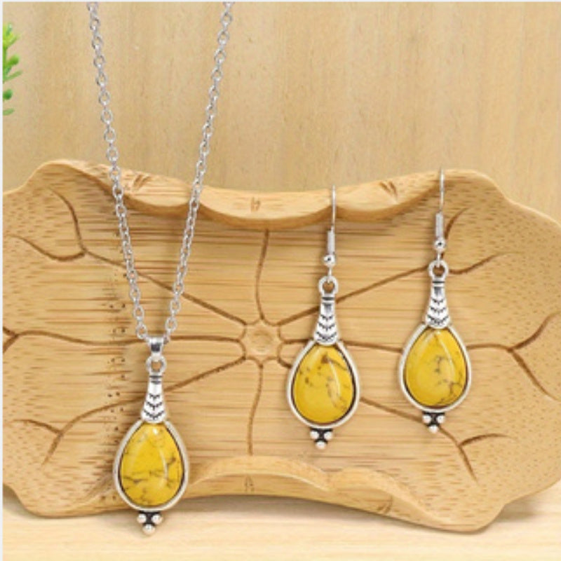 Vintage Alloy Jewelry Set