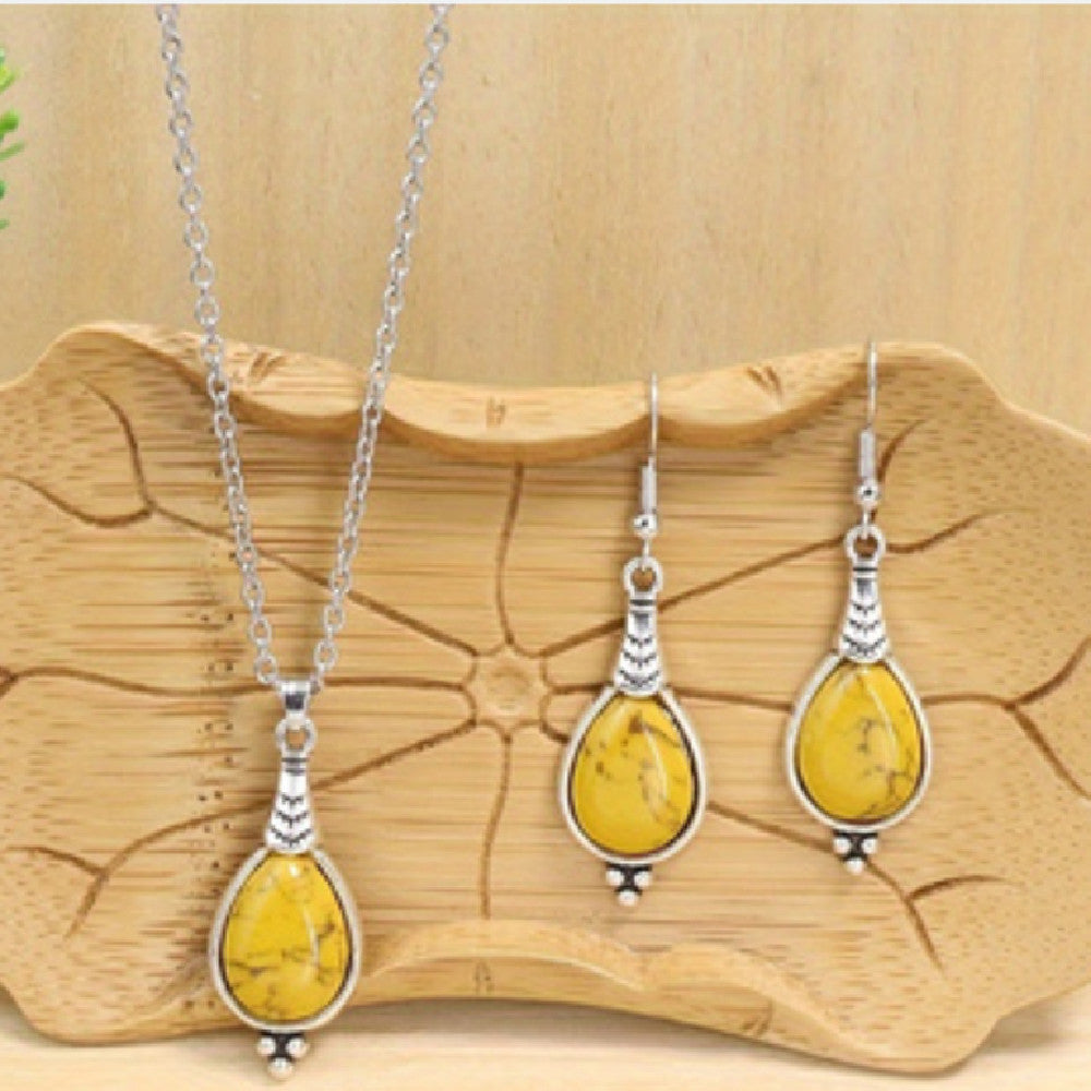 Vintage Alloy Jewelry Set